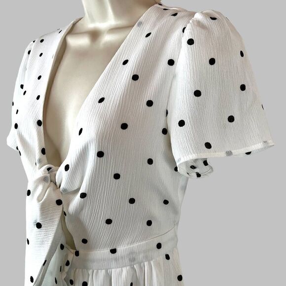 EVERLY Polka Dot Dress in White and Black Size Small - Picture 7 of 13